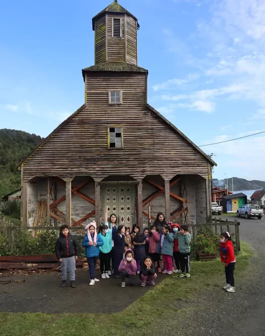 Diseño e implementación actividades de educación en Obra Restauración Iglesia de Detif 2023